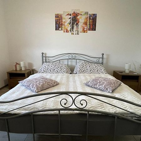 Fullhouse Apartmanhaz Zamárdi Εξωτερικό φωτογραφία