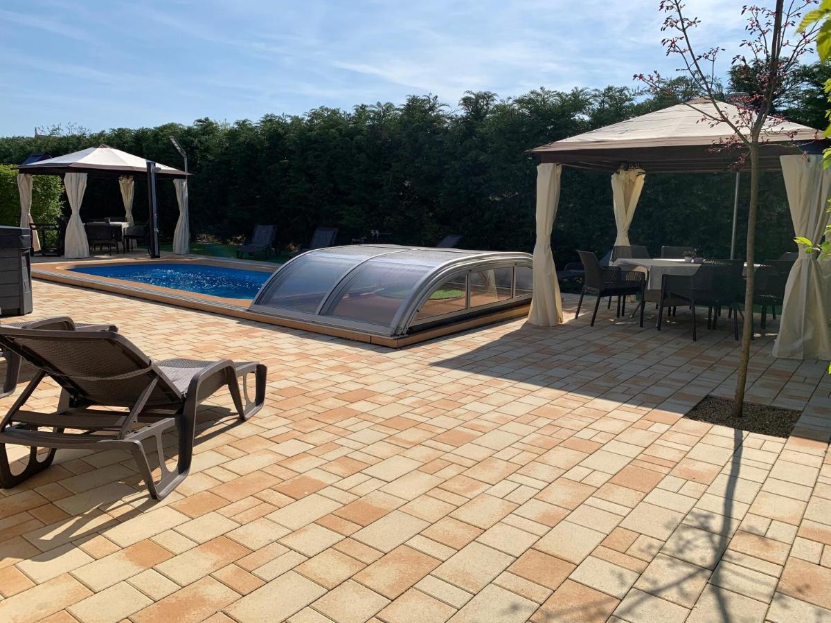 Fullhouse Apartmanhaz Zamárdi Εξωτερικό φωτογραφία