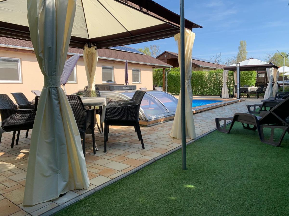 Fullhouse Apartmanhaz Zamárdi Εξωτερικό φωτογραφία