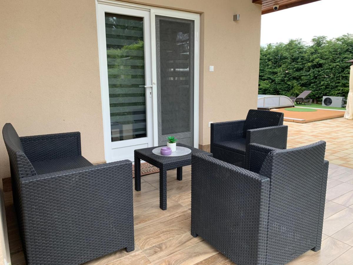 Fullhouse Apartmanhaz Zamárdi Εξωτερικό φωτογραφία
