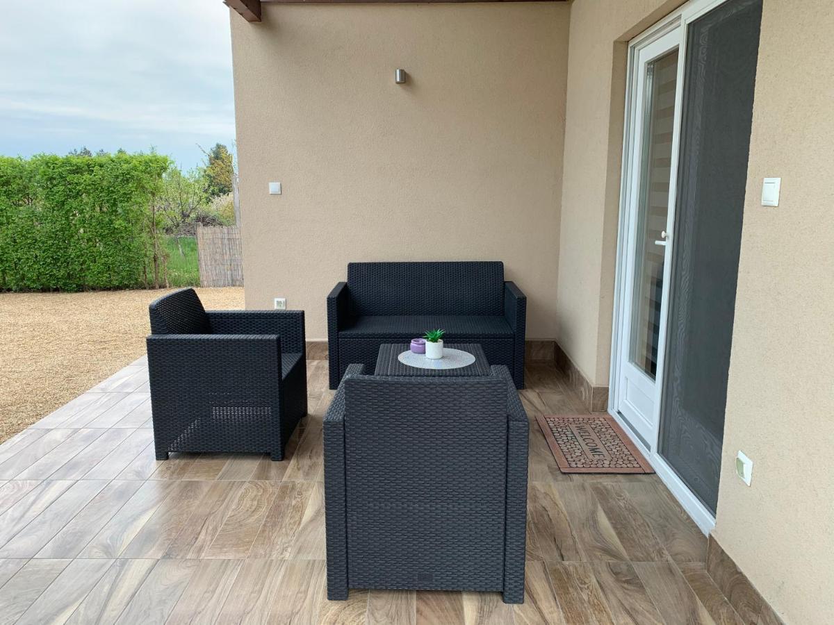 Fullhouse Apartmanhaz Zamárdi Εξωτερικό φωτογραφία
